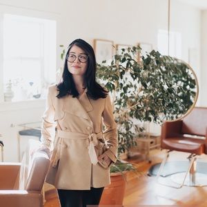 Meet your Posher, Yvette